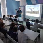 Младшие школьники начали освоение роботов в новом мини-технопарке школы №3 г.Нефтегорска